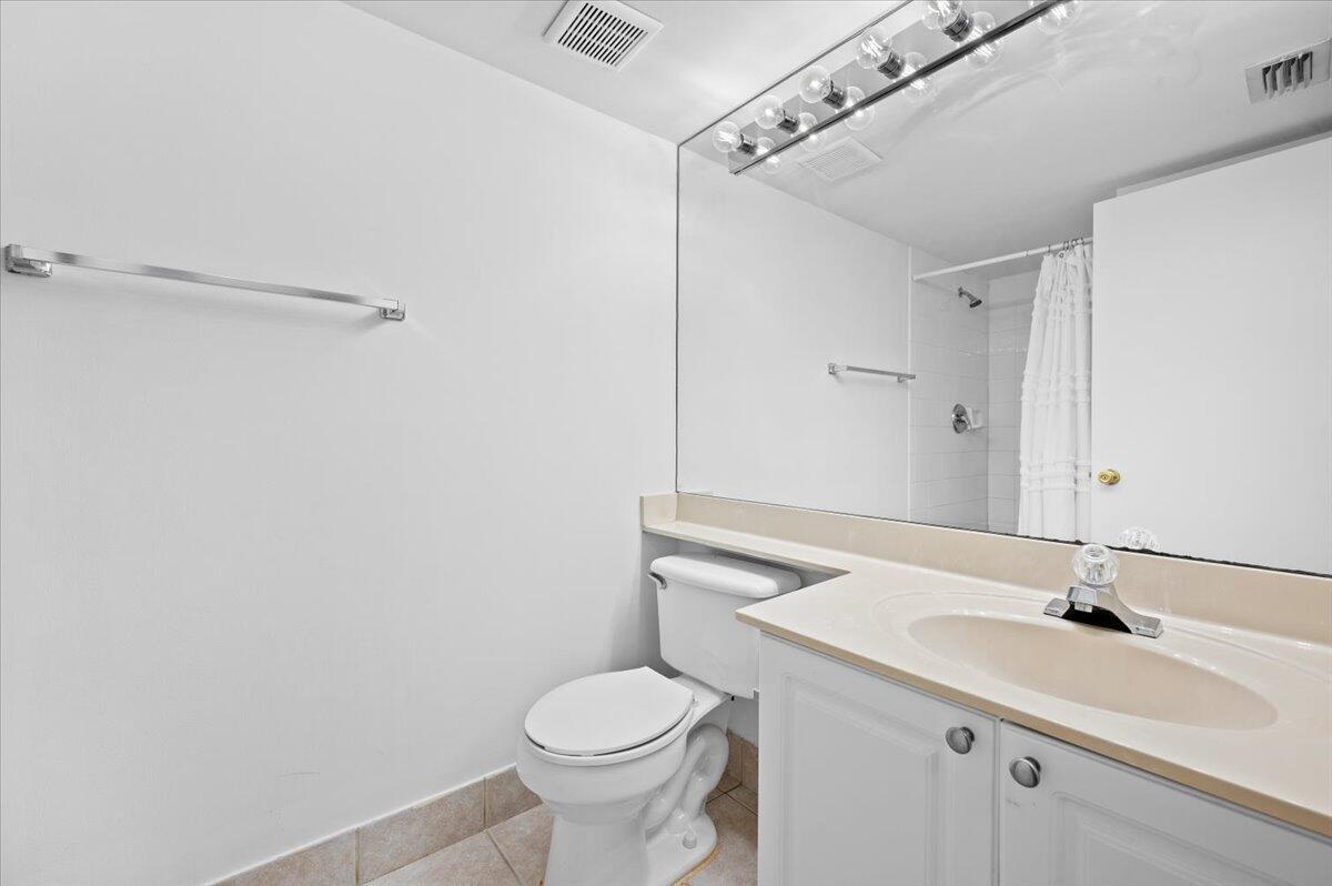 GRAND VIEW AT CRESTWOOD CONDO - Residential Lease