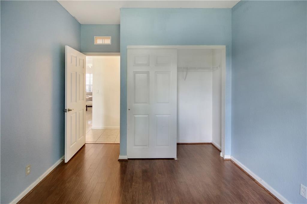 ISLES OF OAKLAND PARK - Residential