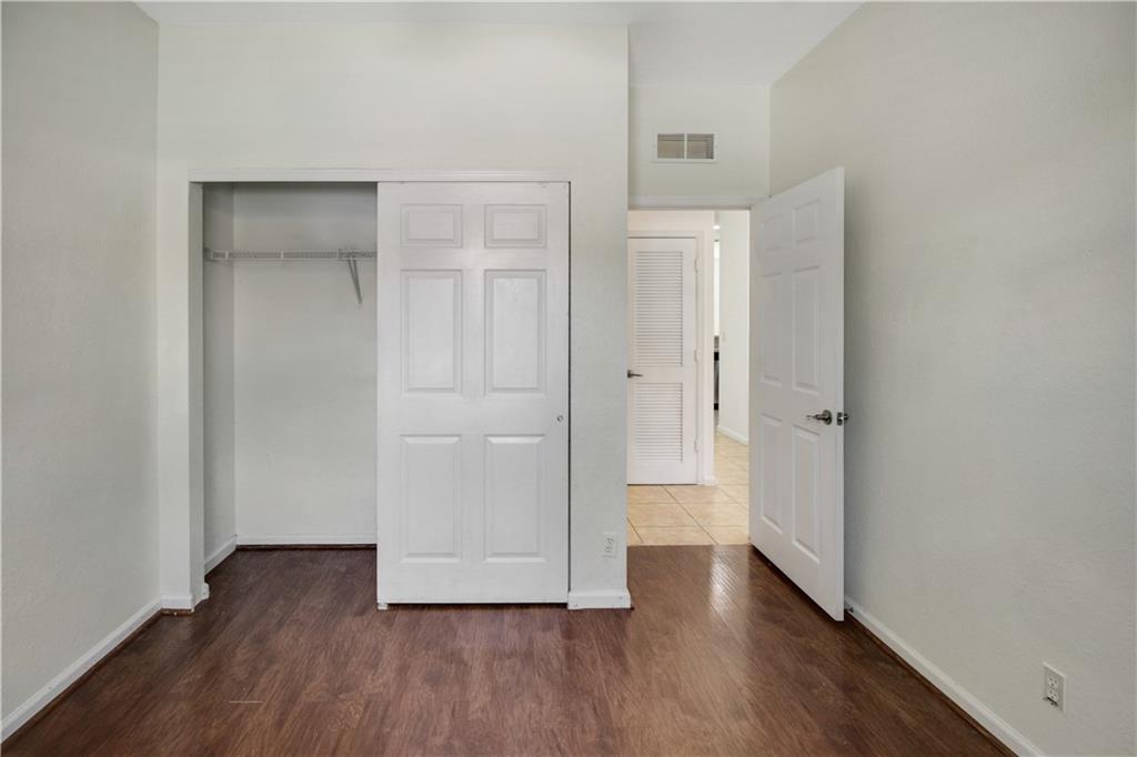 ISLES OF OAKLAND PARK - Residential