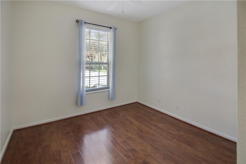 ISLES OF OAKLAND PARK - Residential