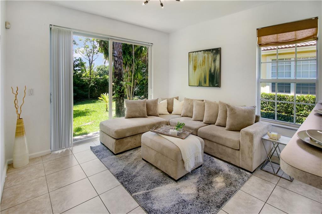 ISLES OF OAKLAND PARK - Residential
