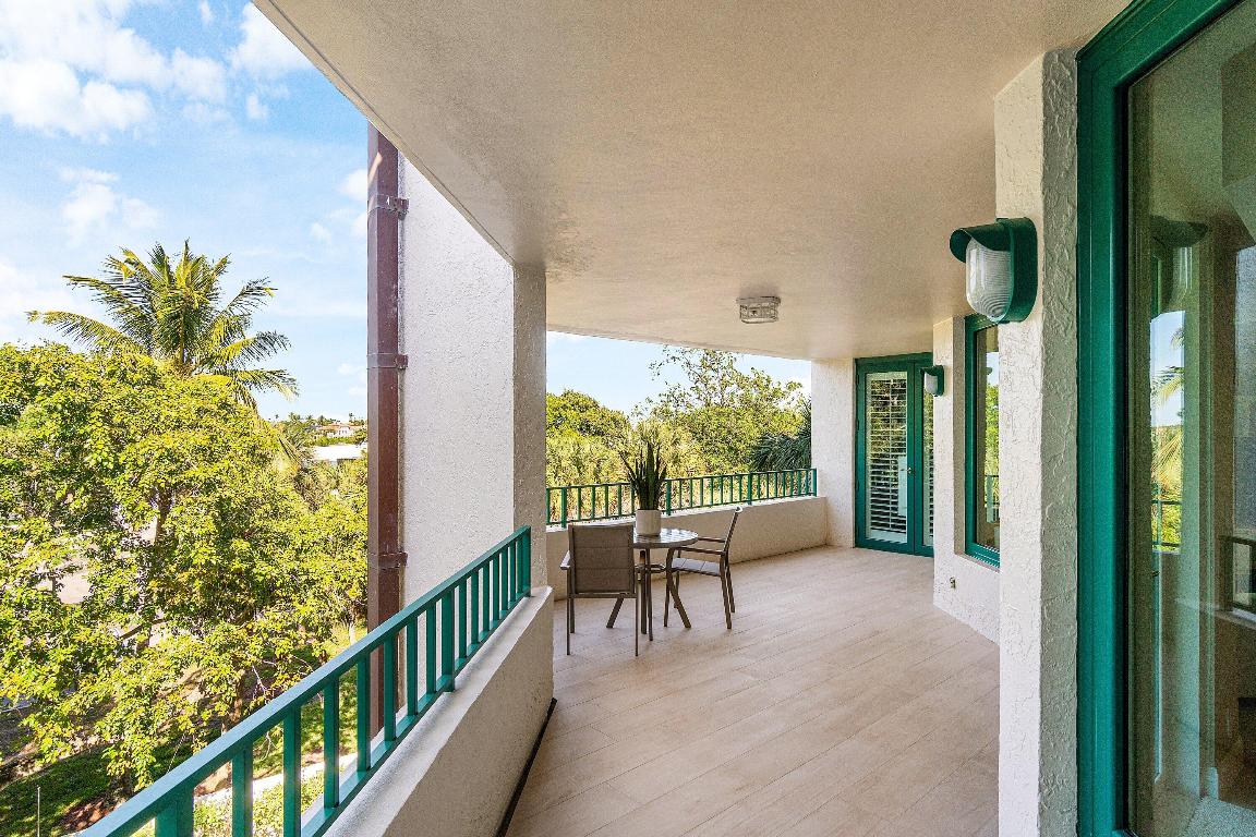 MIZNER COURT CONDO - Residential