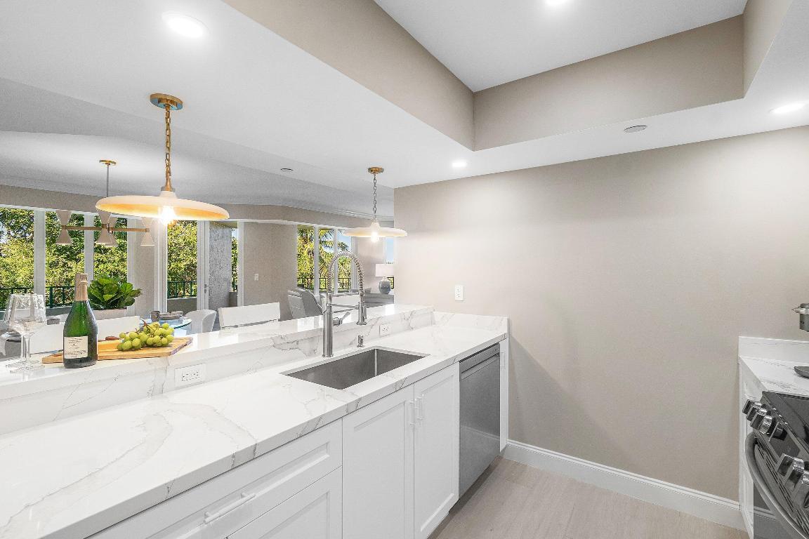 MIZNER COURT CONDO - Residential