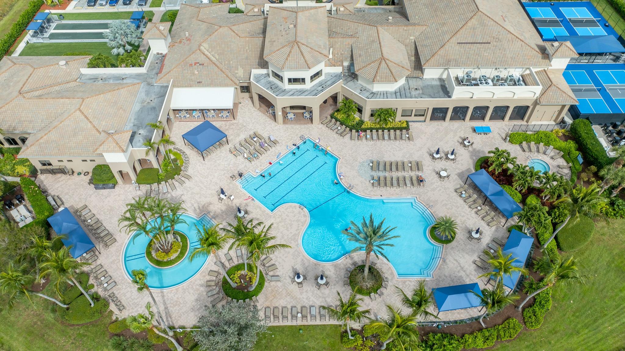 Valencia Pointe 01 - Residential