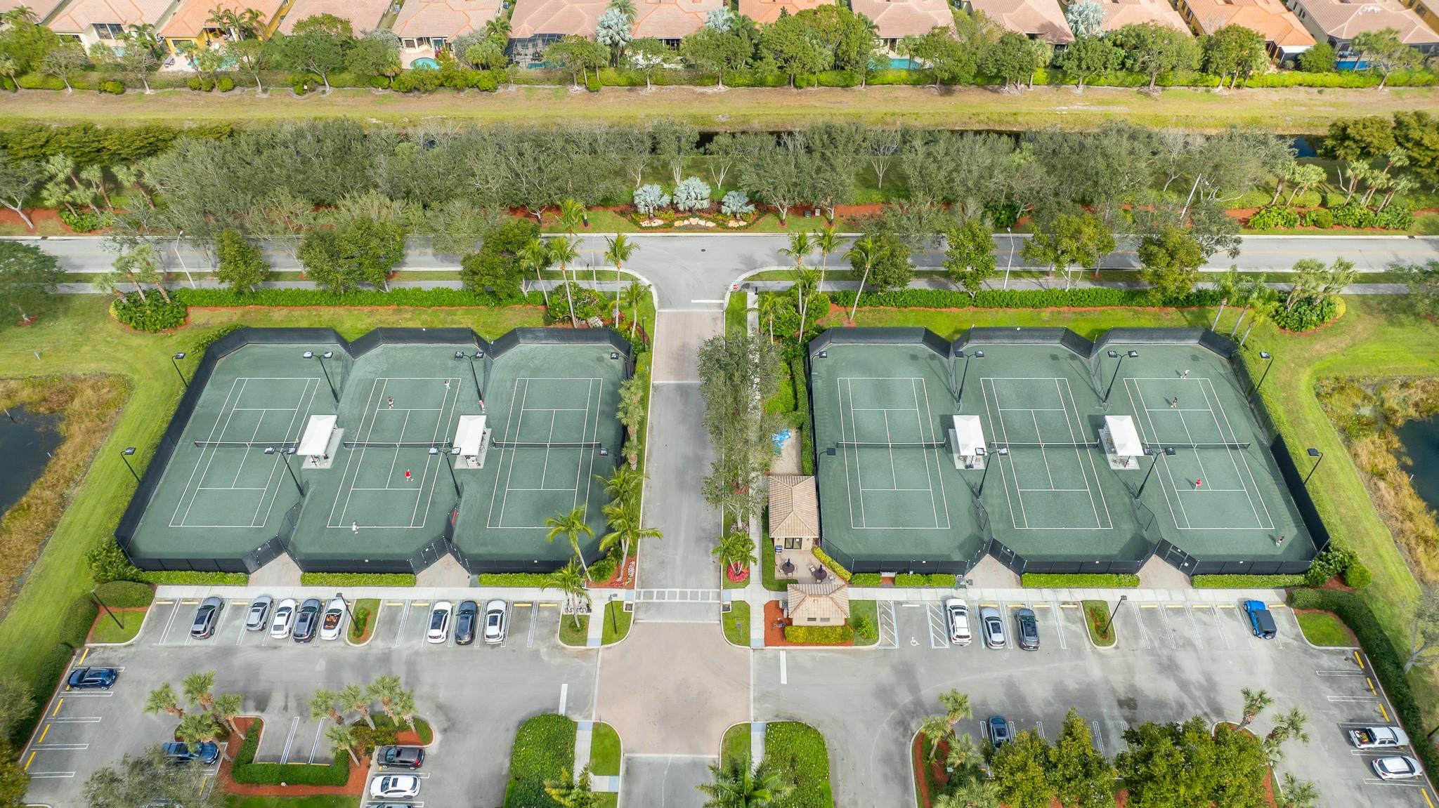 Valencia Pointe 01 - Residential