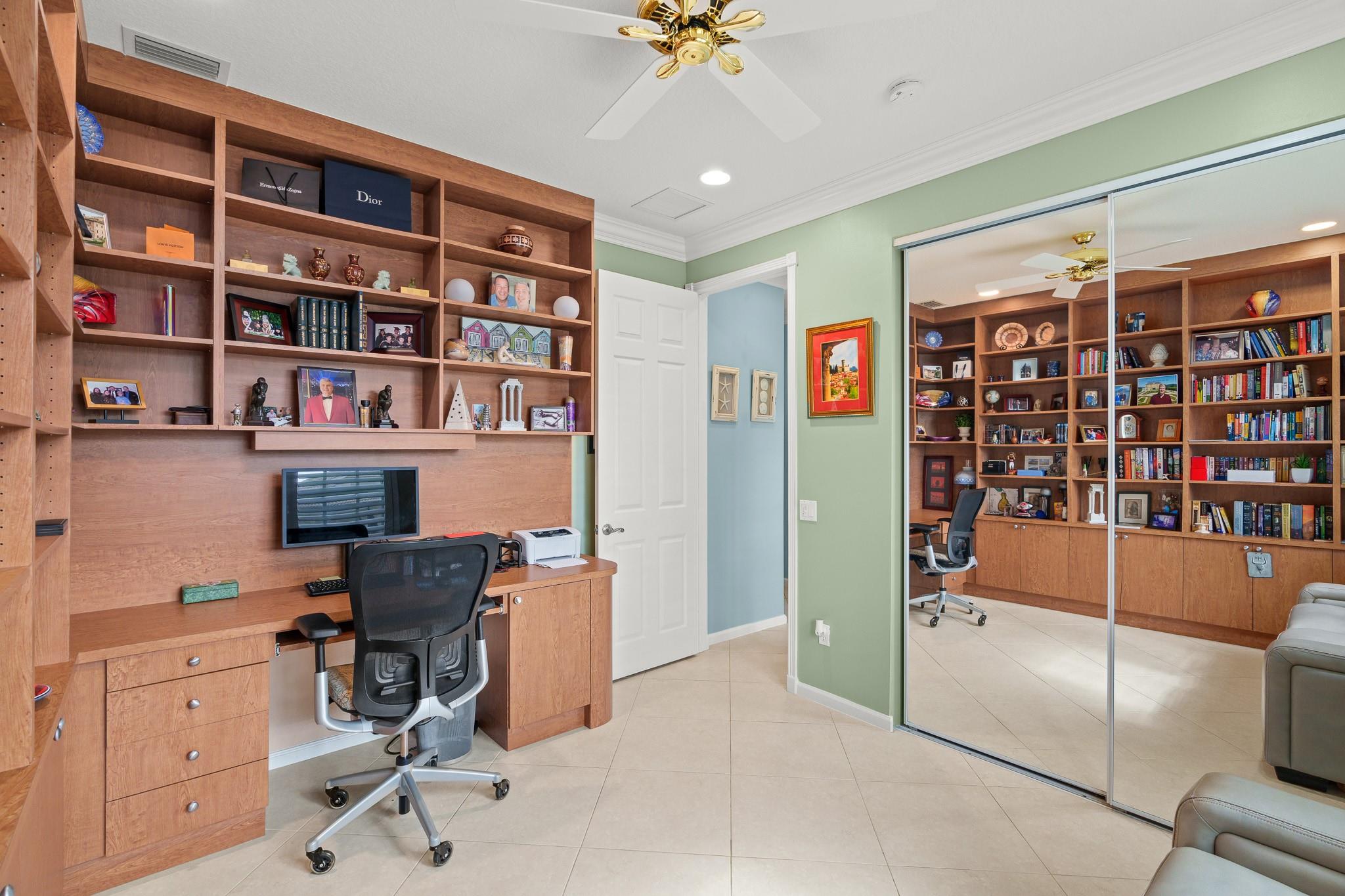 Valencia Pointe 01 - Residential