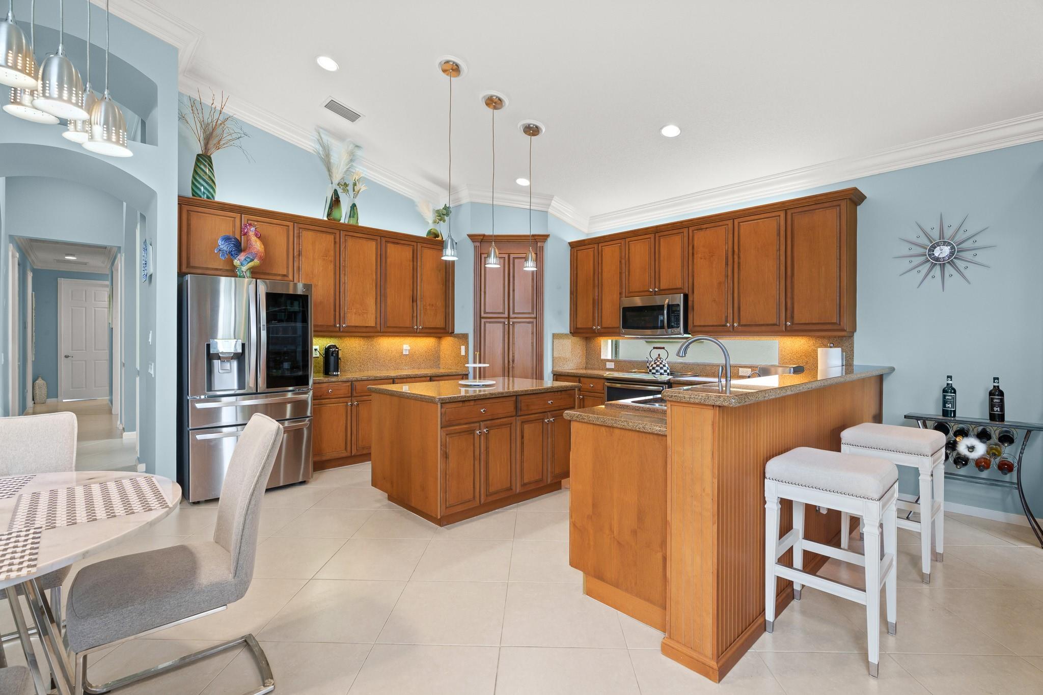 Valencia Pointe 01 - Residential