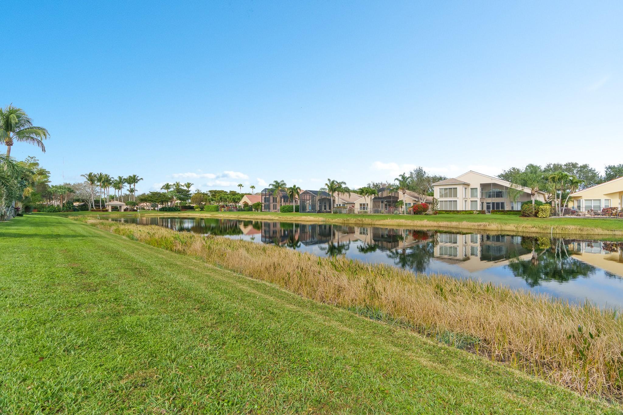 Valencia Pointe 01 - Residential