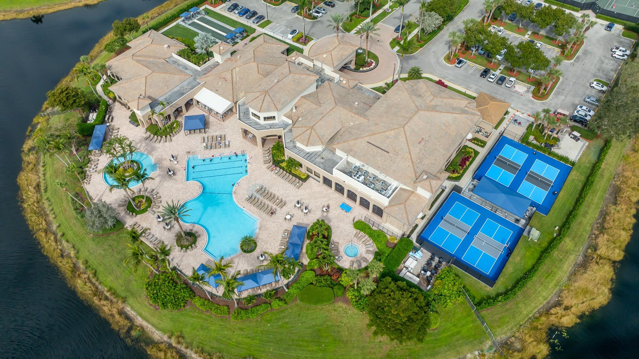 Valencia Pointe 01 - Residential