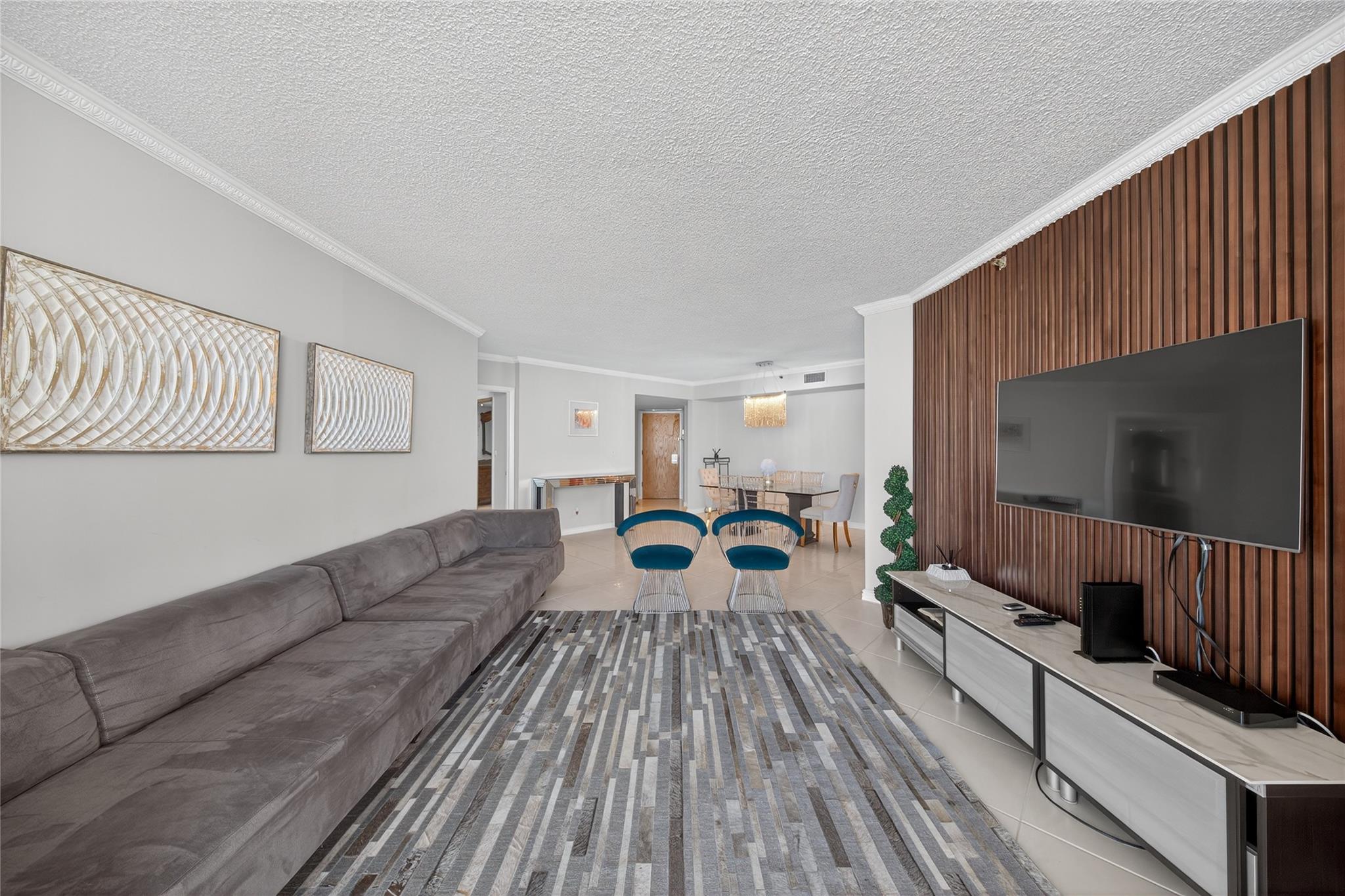 THE LANDMARK CONDO - Residential Lease