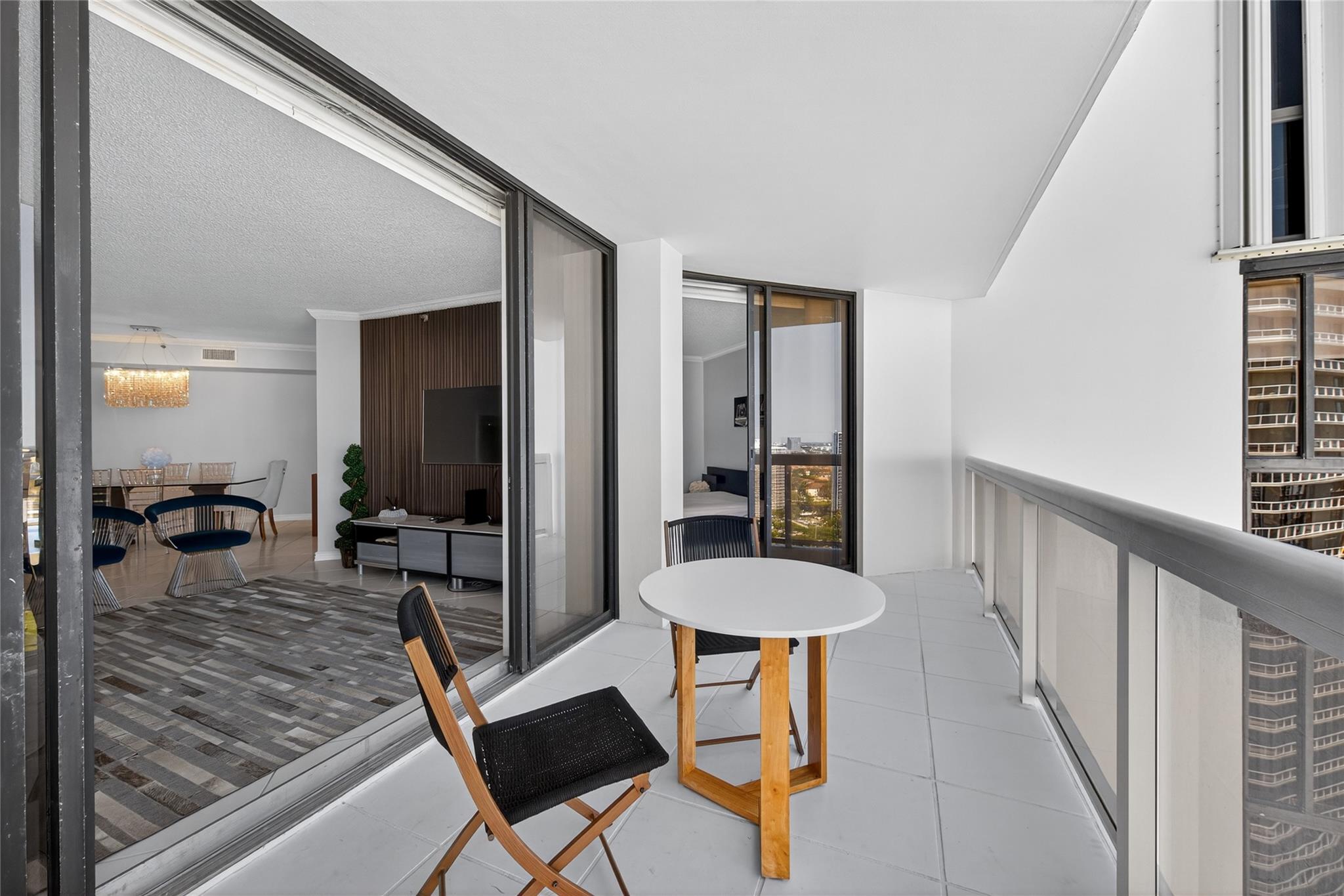 THE LANDMARK CONDO - Residential Lease