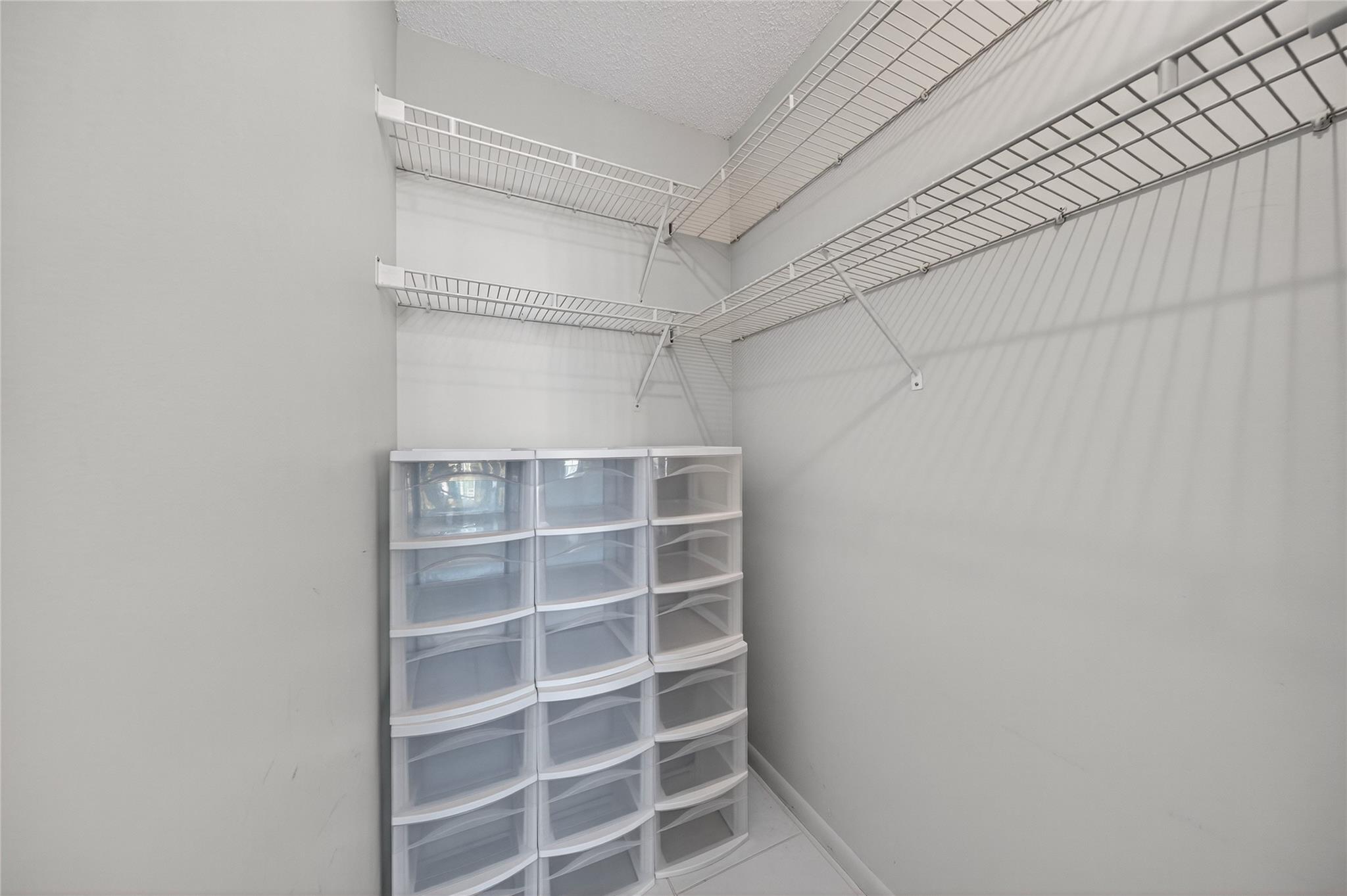 THE LANDMARK CONDO - Residential Lease