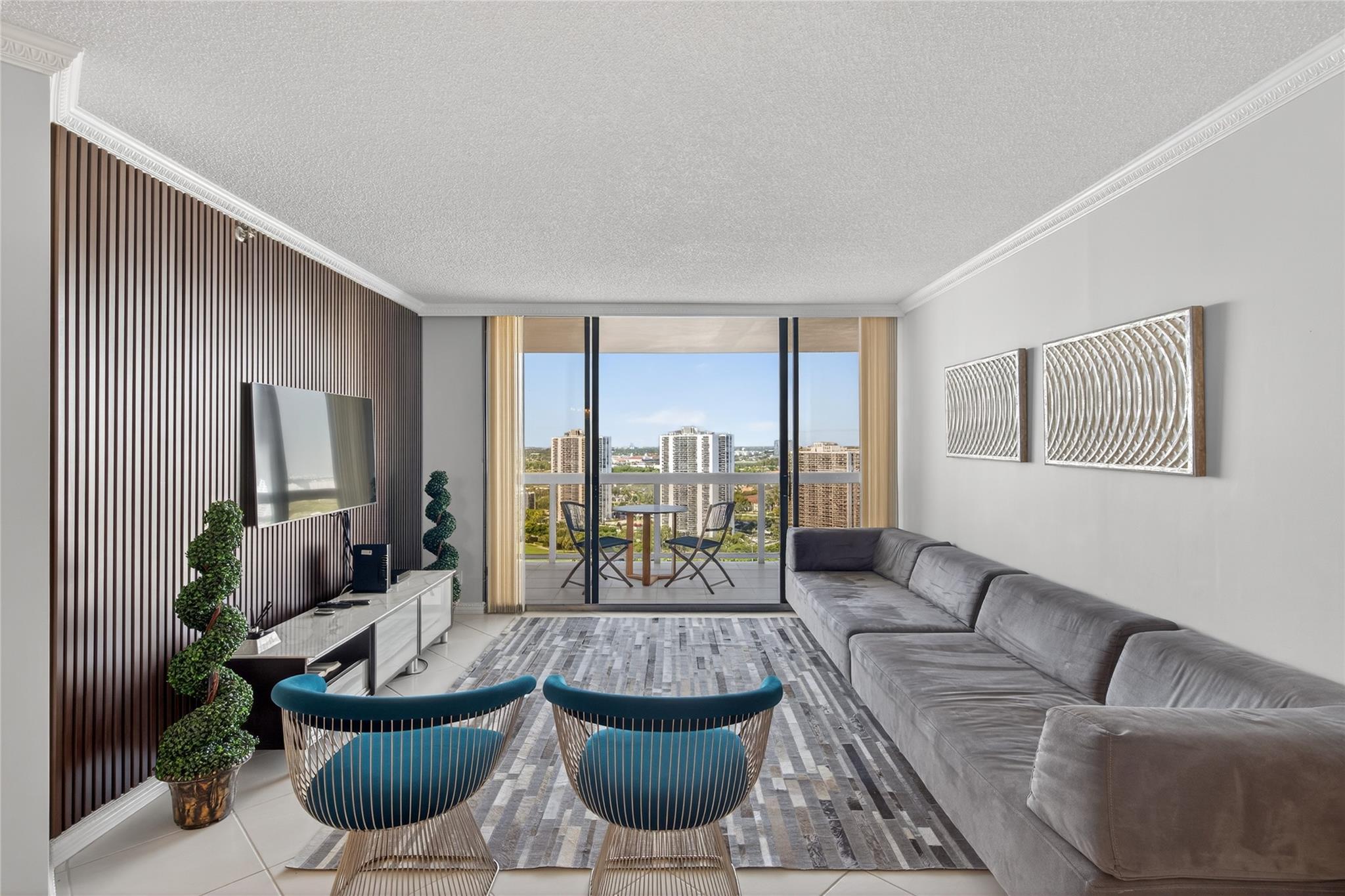 THE LANDMARK CONDO - Residential Lease