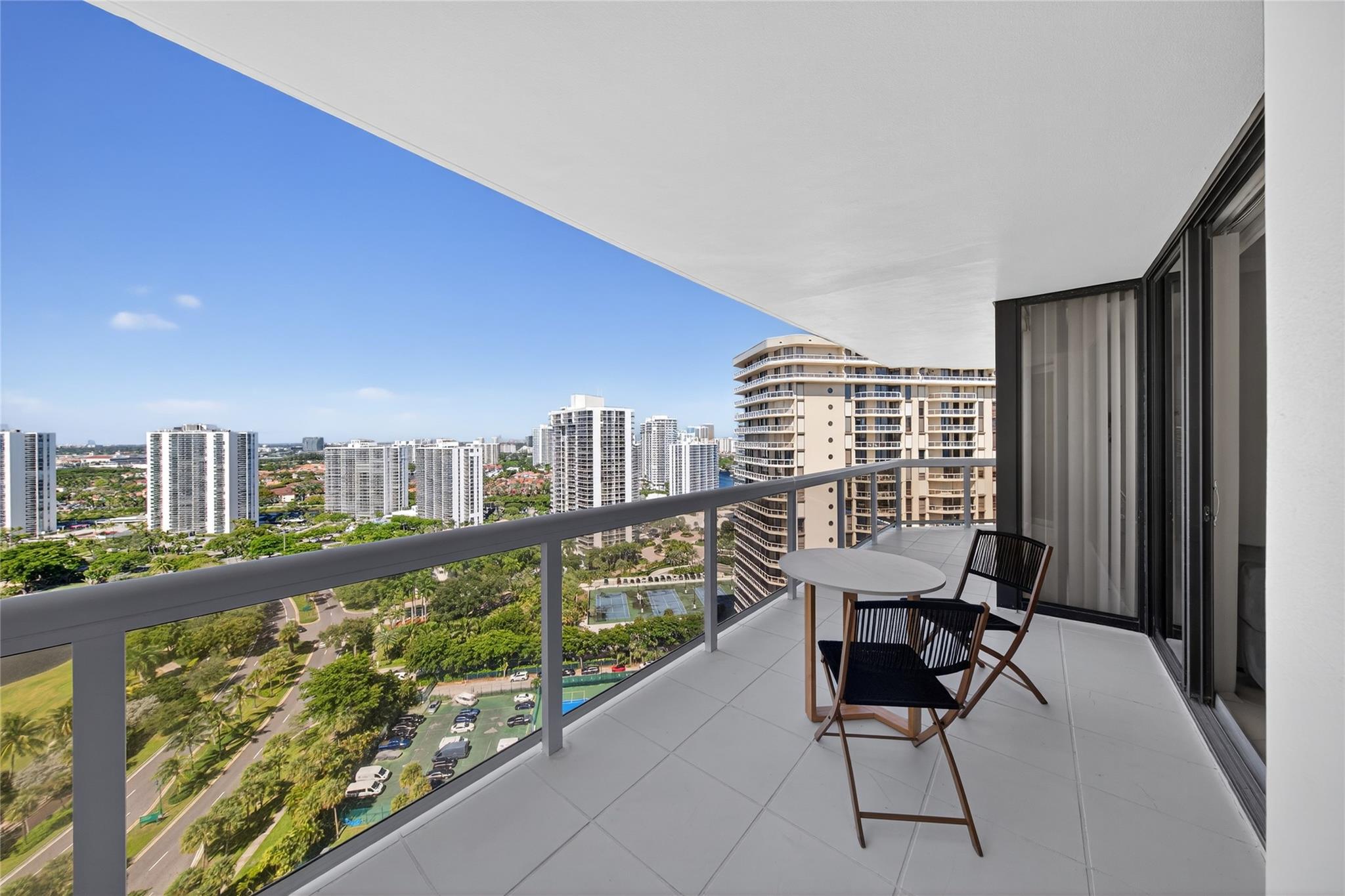 THE LANDMARK CONDO - Residential Lease