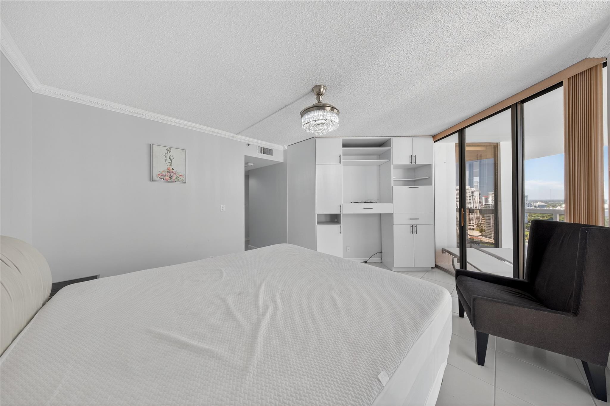 THE LANDMARK CONDO - Residential Lease