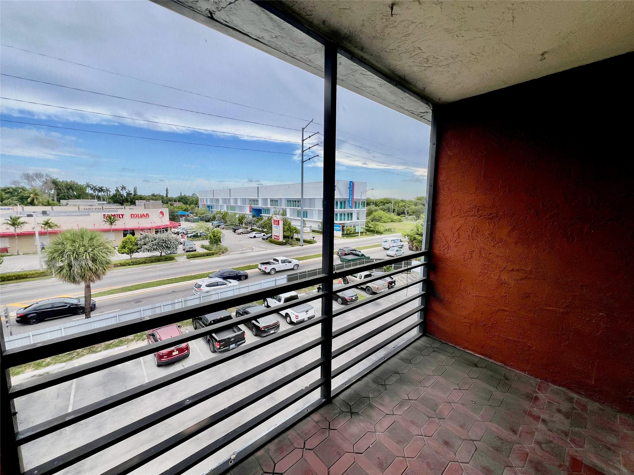 BROOKVIEW CONDO - Residential