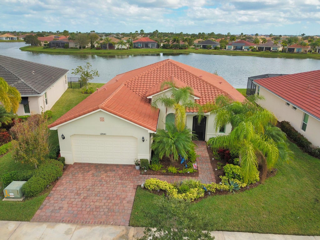 Photo of 12041 SW Bayberry Avenue, Port Saint Lucie, FL 34987 (MLS # R10771912)