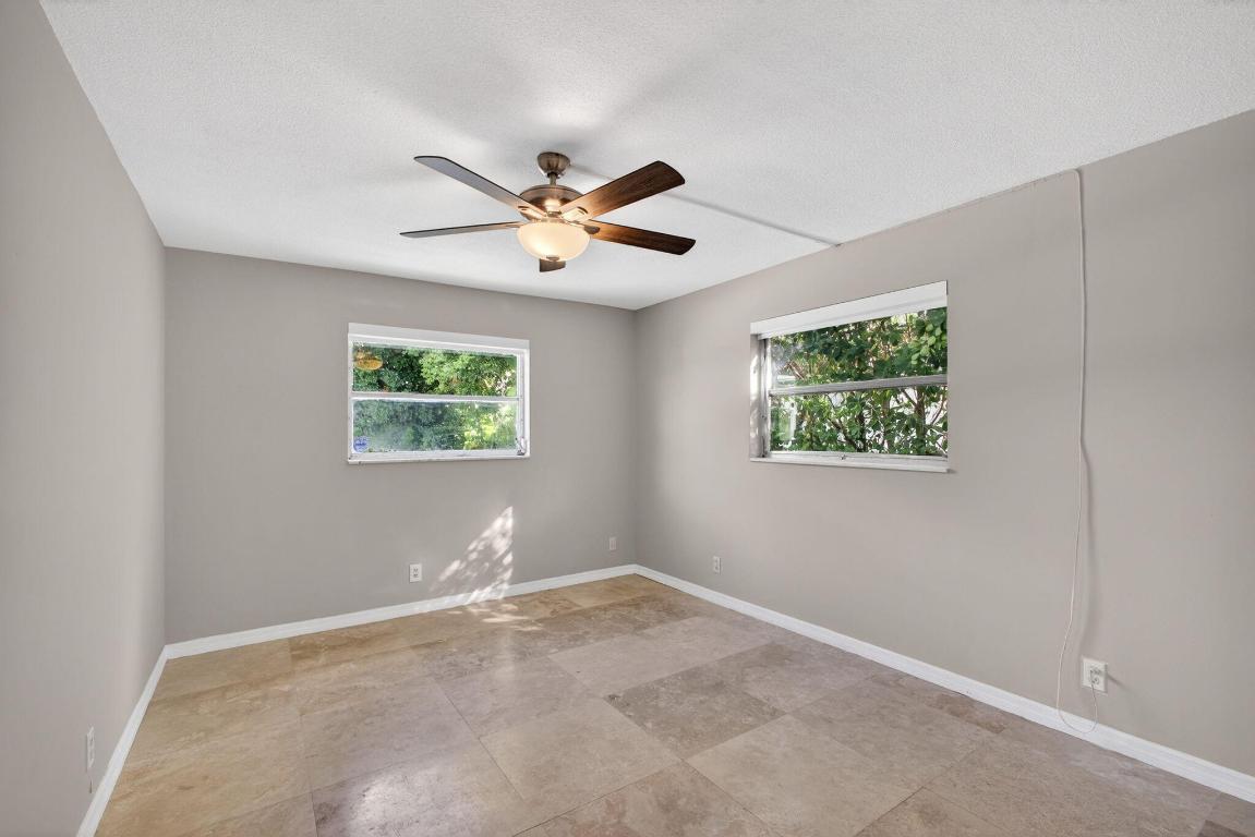 YACHT HARBOR EST - Residential Lease