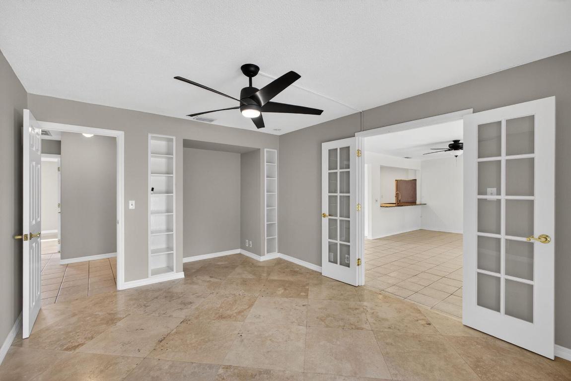 YACHT HARBOR EST - Residential Lease