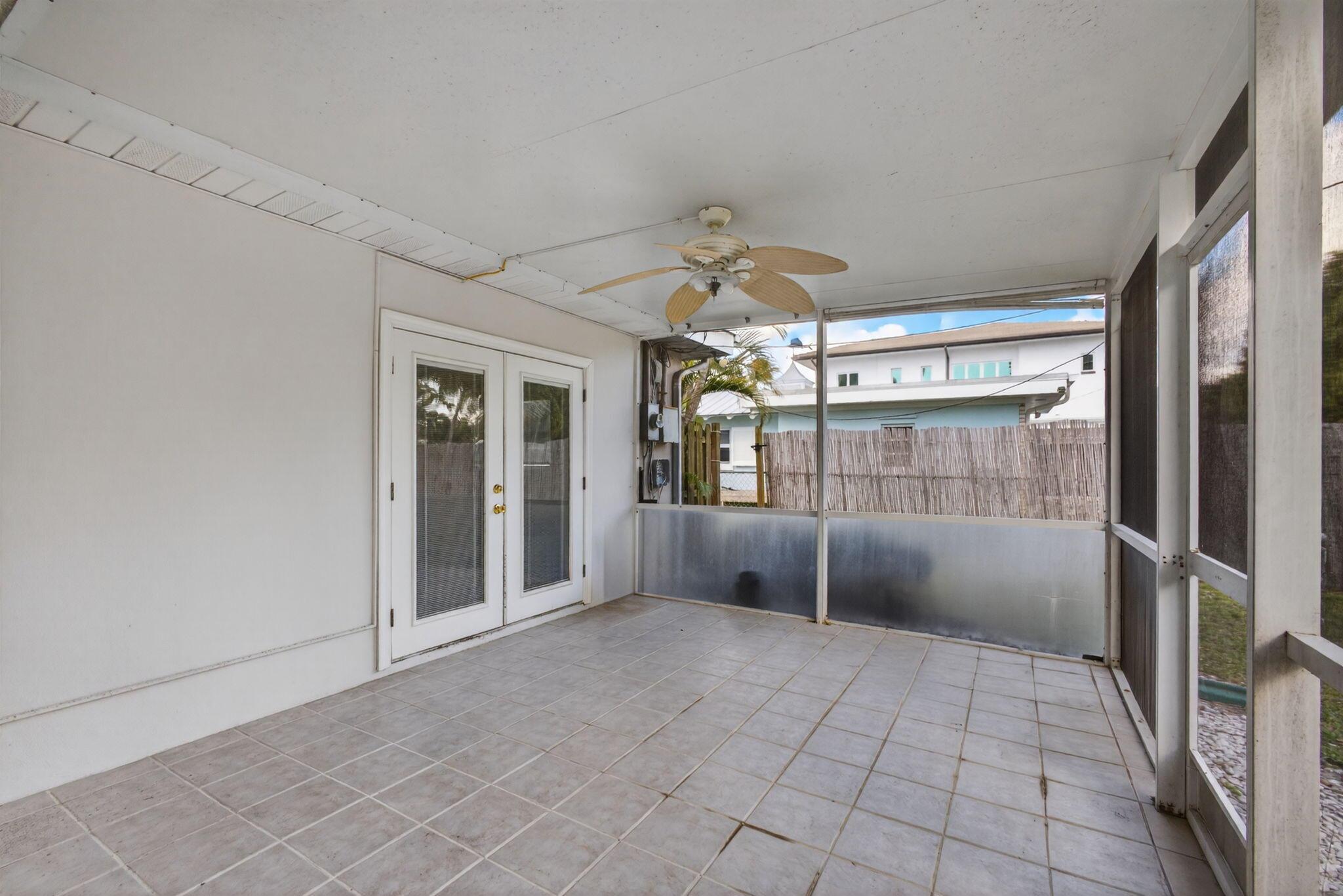 YACHT HARBOR EST - Residential Lease