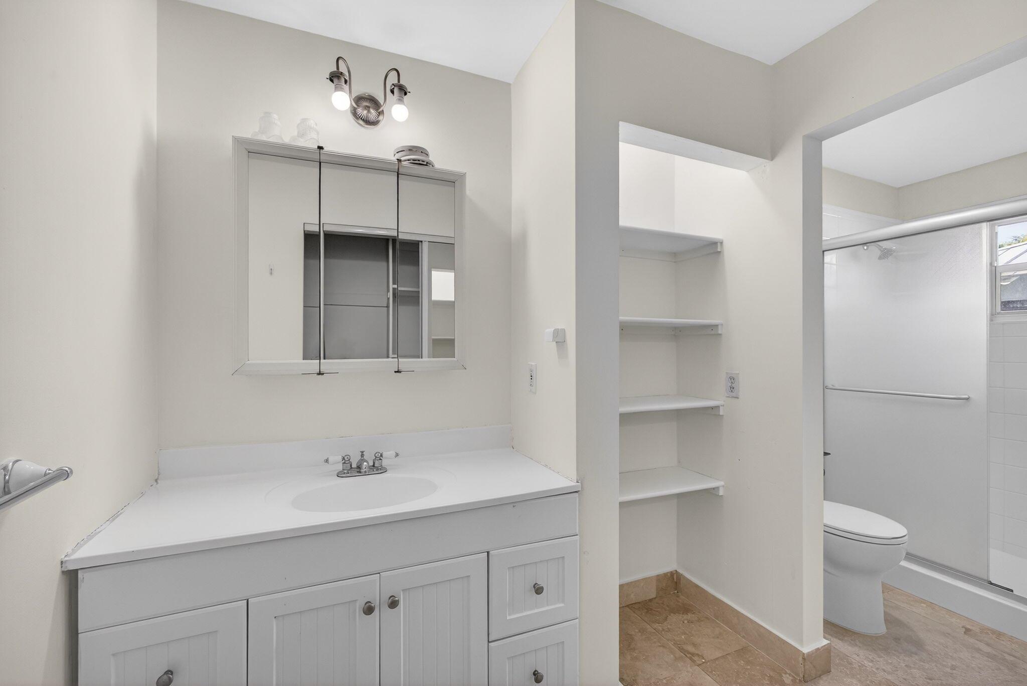 YACHT HARBOR EST - Residential Lease