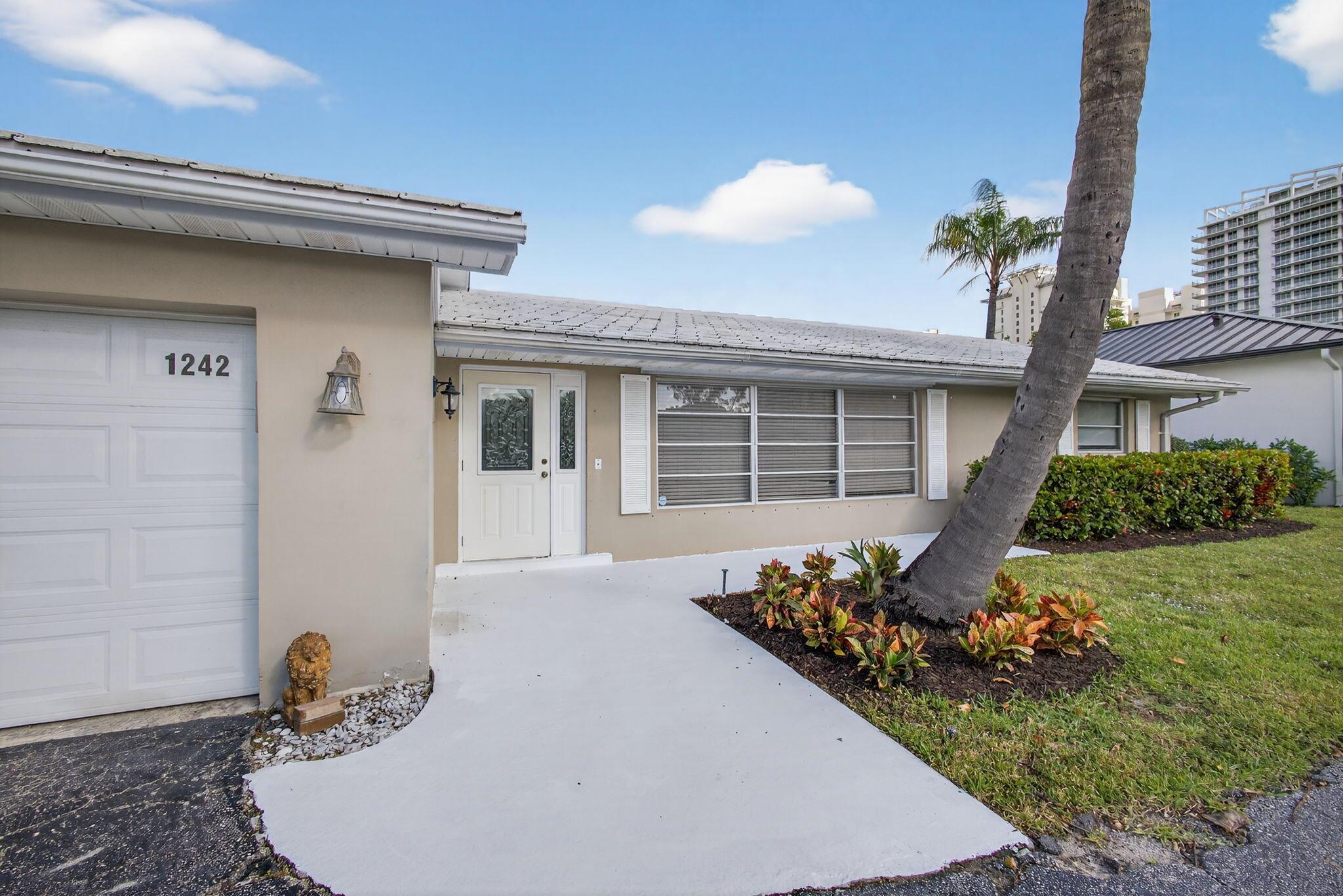 YACHT HARBOR EST - Residential Lease