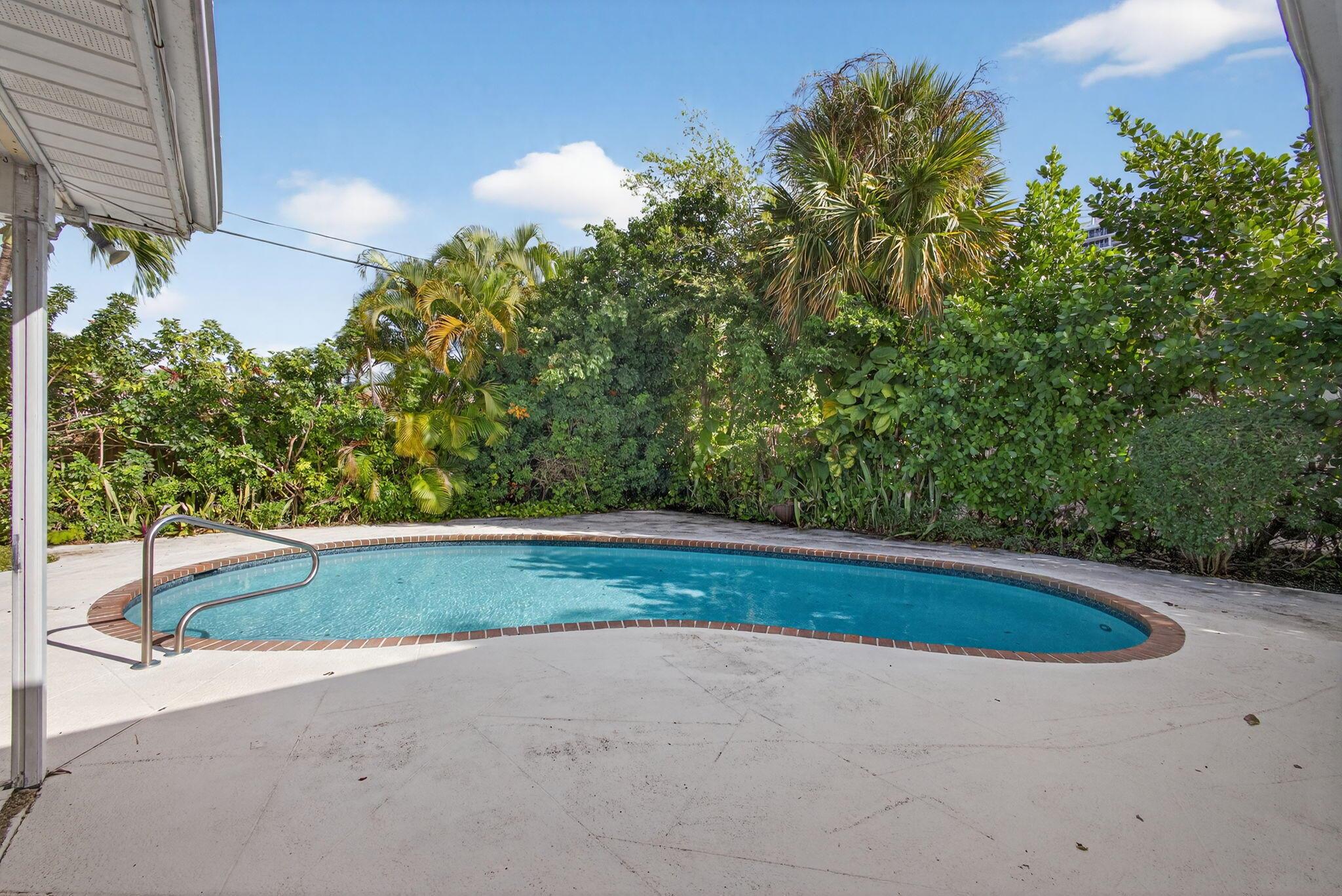 YACHT HARBOR EST - Residential Lease