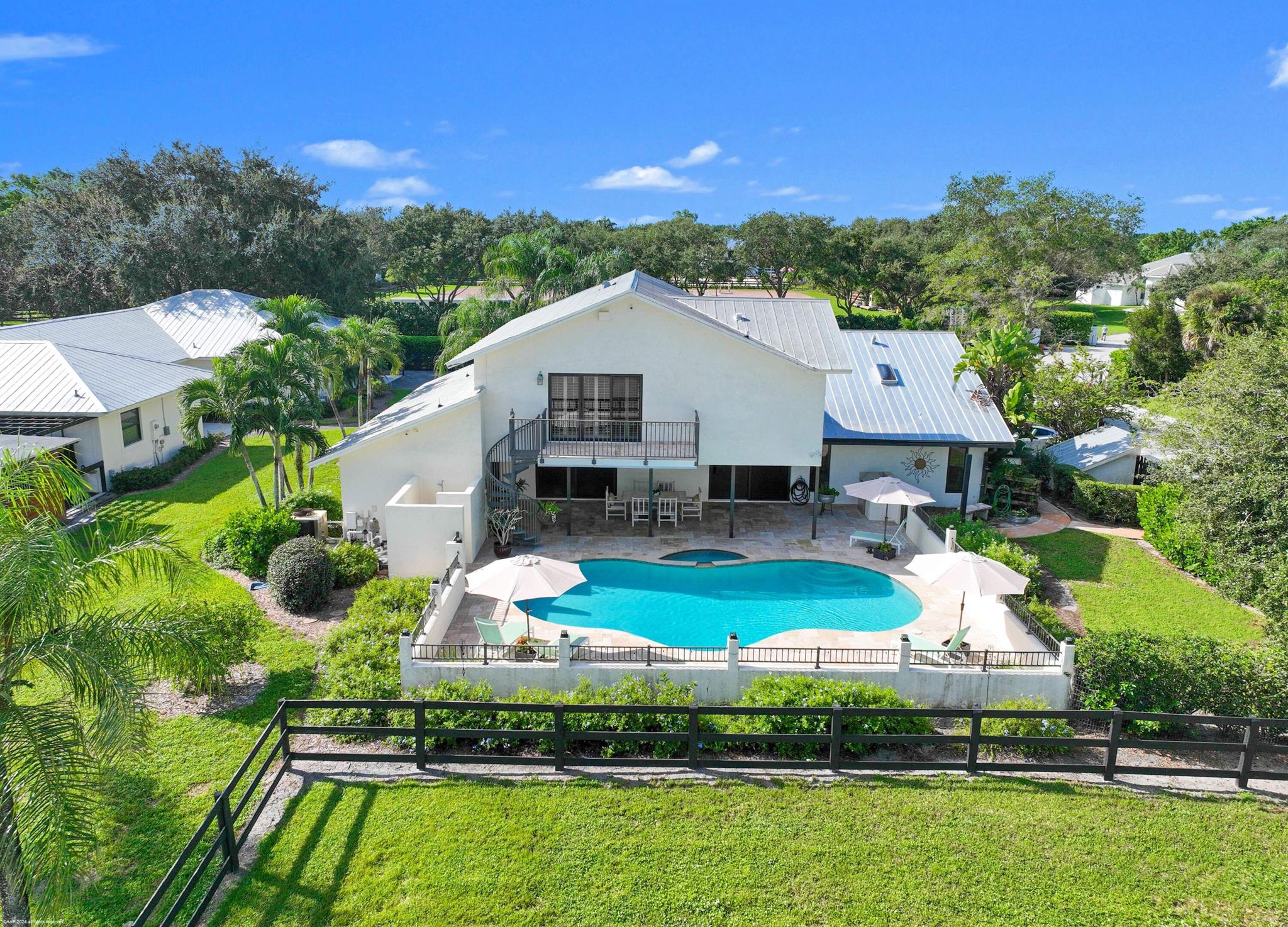 PADDOCK PARK 2 OF WELLING - Residential Lease