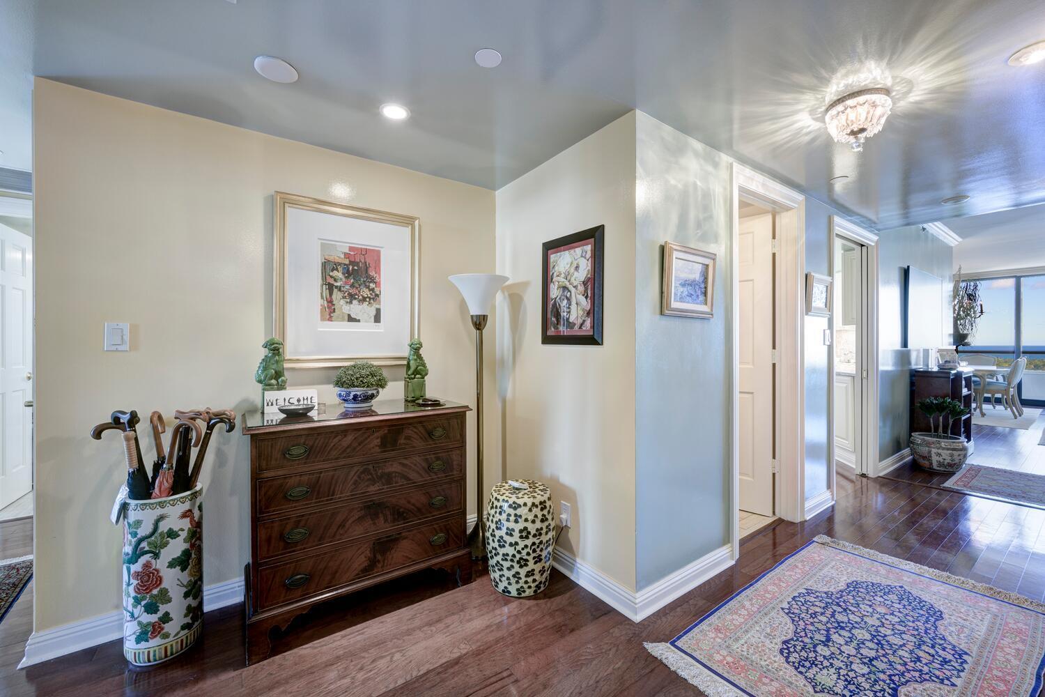 PLAZA OF THE PALM BEACHES - Residential