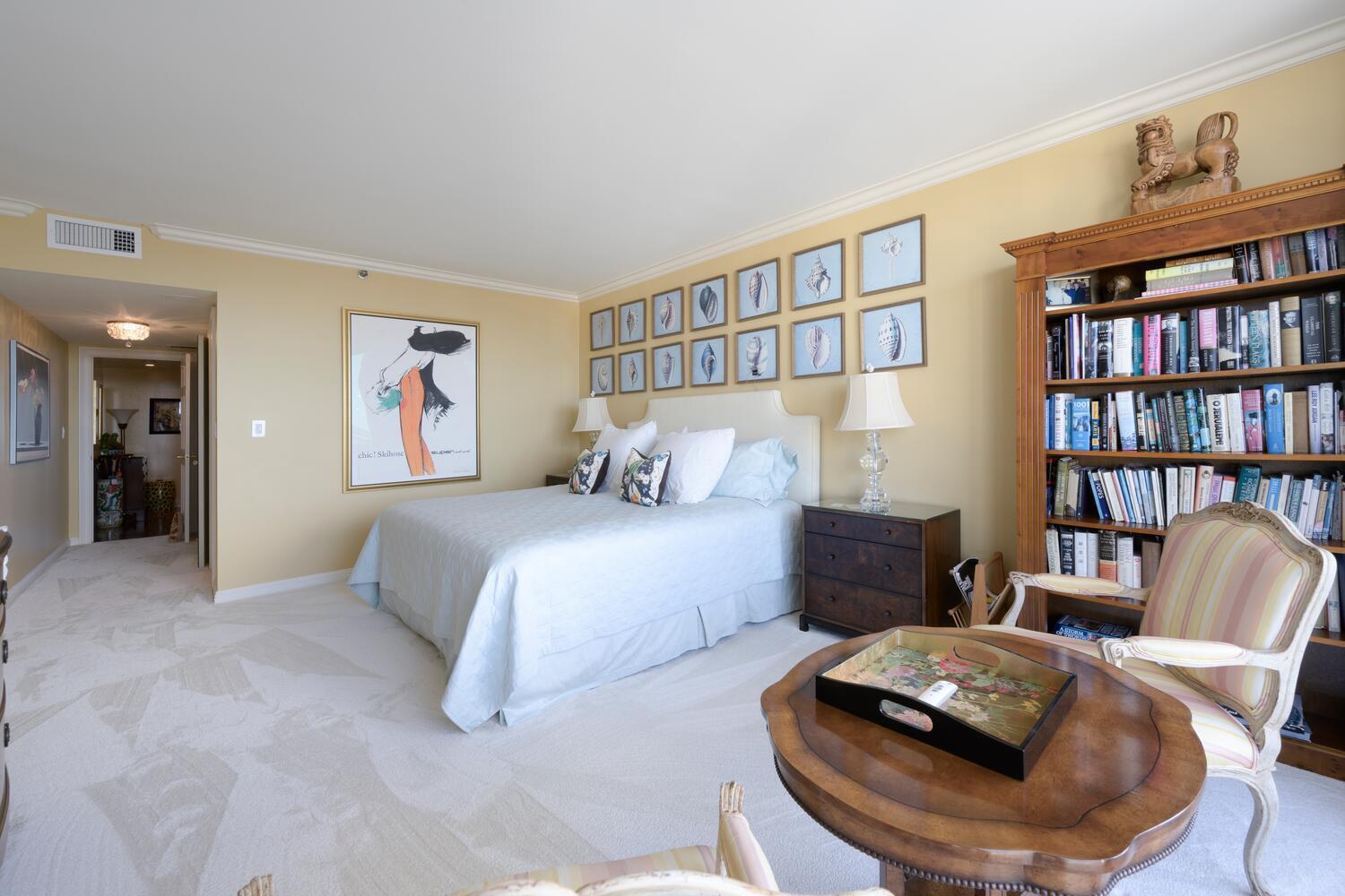 PLAZA OF THE PALM BEACHES - Residential