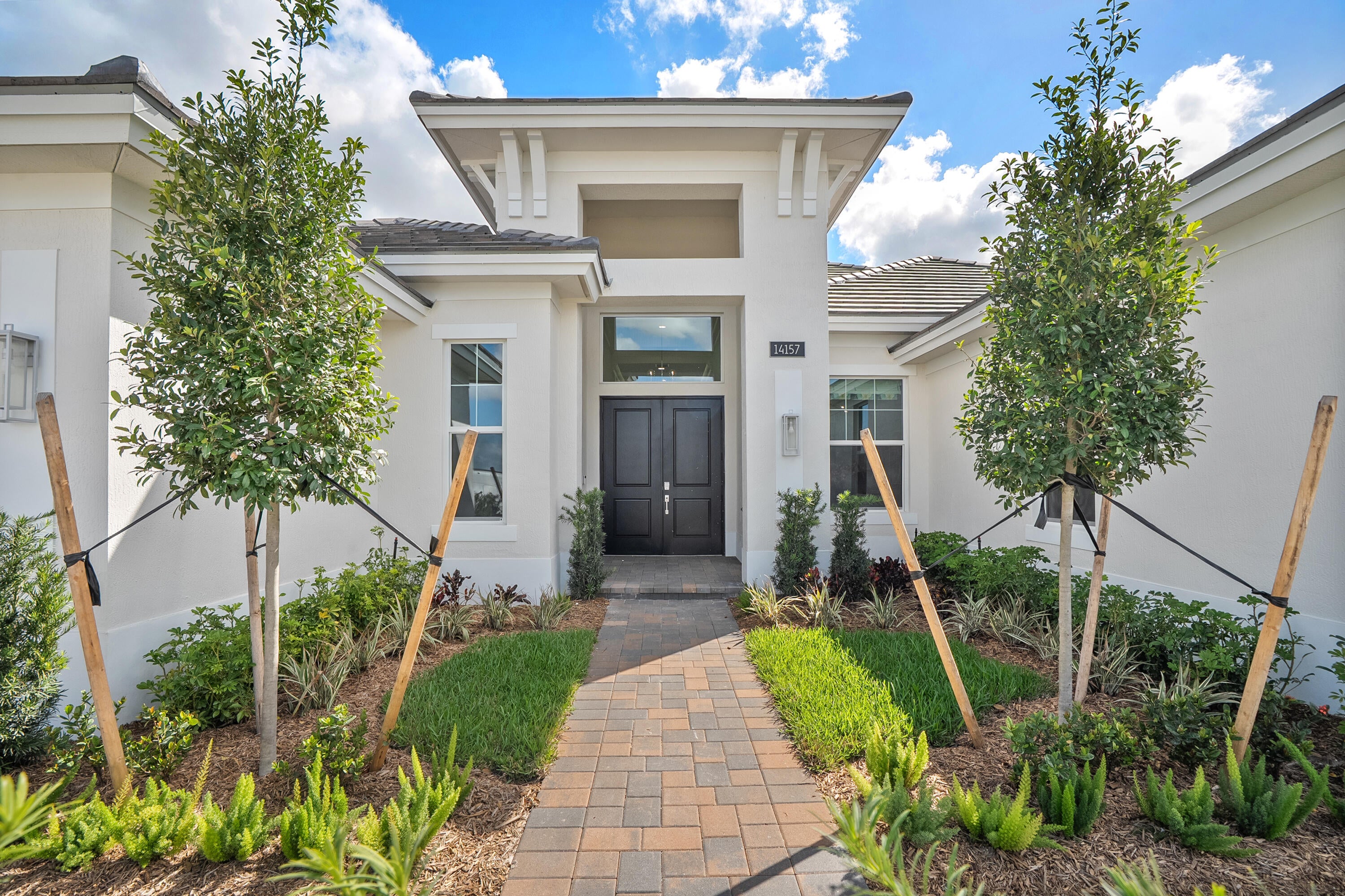 14157 SW PINNACLE Court