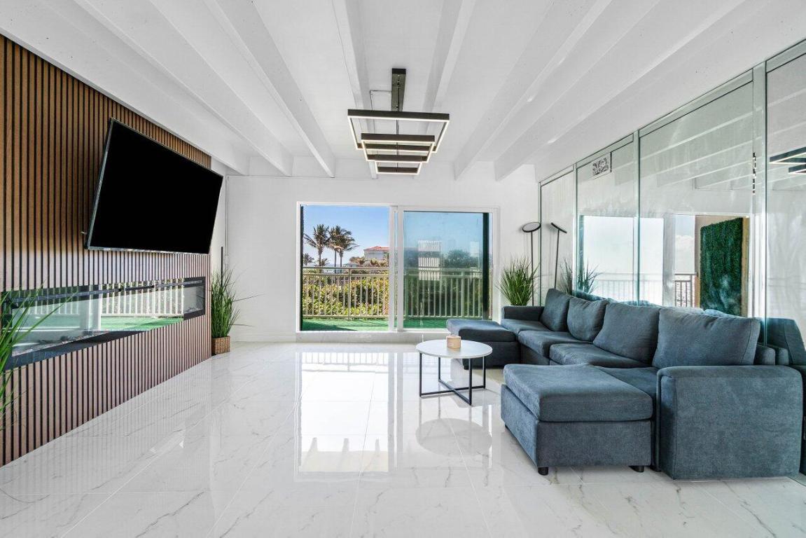 IMPERIAL HOUSE INC - Residential