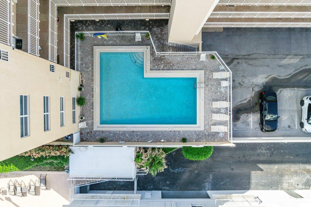 IMPERIAL HOUSE INC - Residential