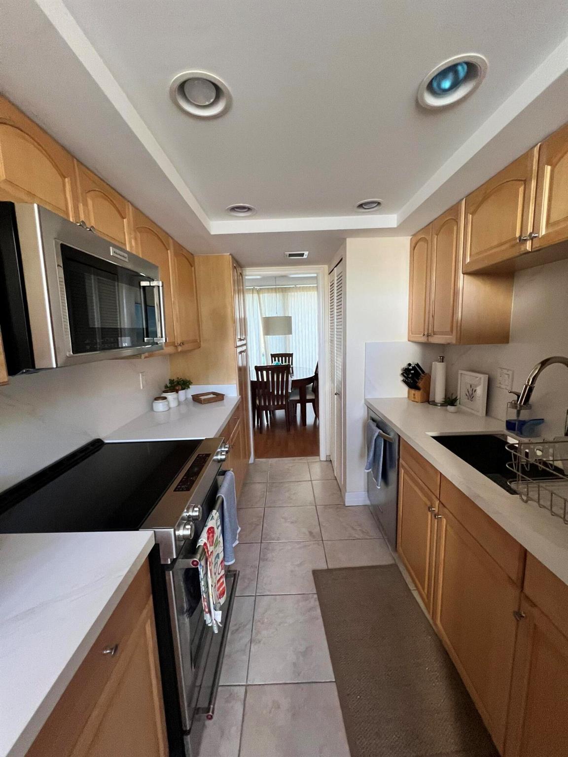 2104 Bridgewood Drive 2104