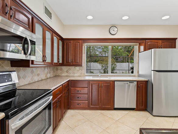 CORAL HEIGHTS SEC ONE - Residential