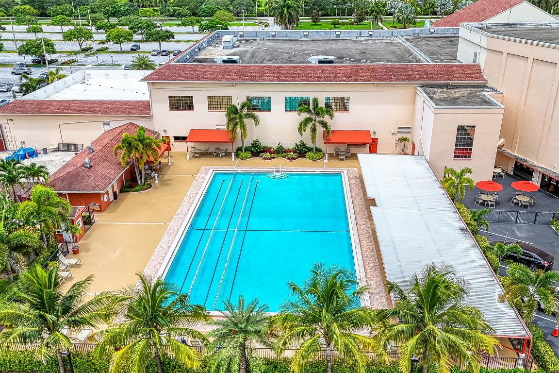 MANSFIELD AT CENTURY VILLAGE CONDO - Residential