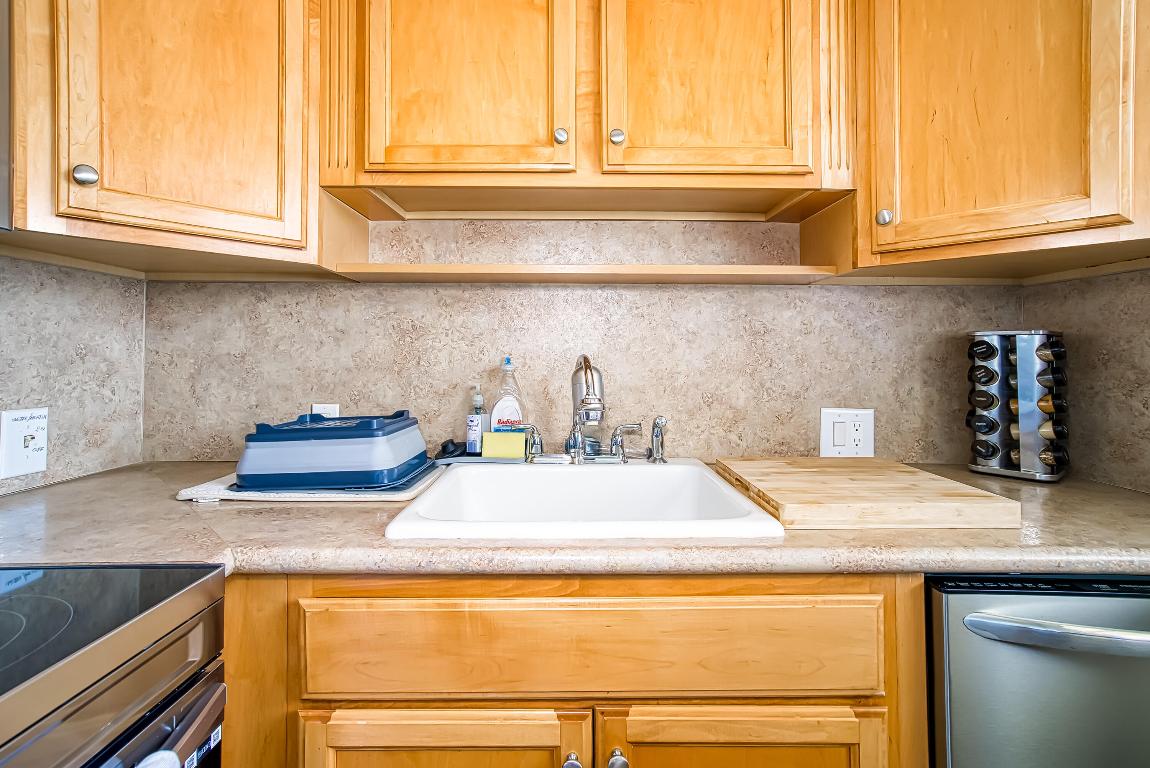 MANSFIELD AT CENTURY VILLAGE CONDO - Residential