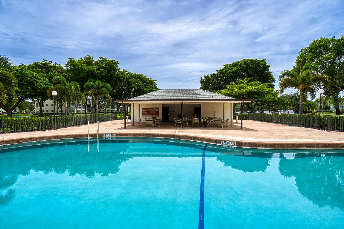 MANSFIELD AT CENTURY VILLAGE CONDO - Residential