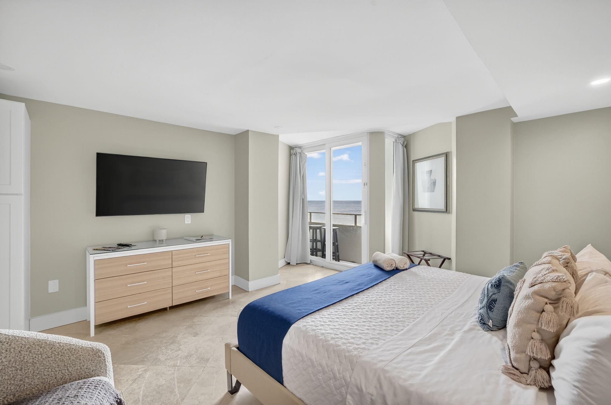 Ocean Manor - Residential