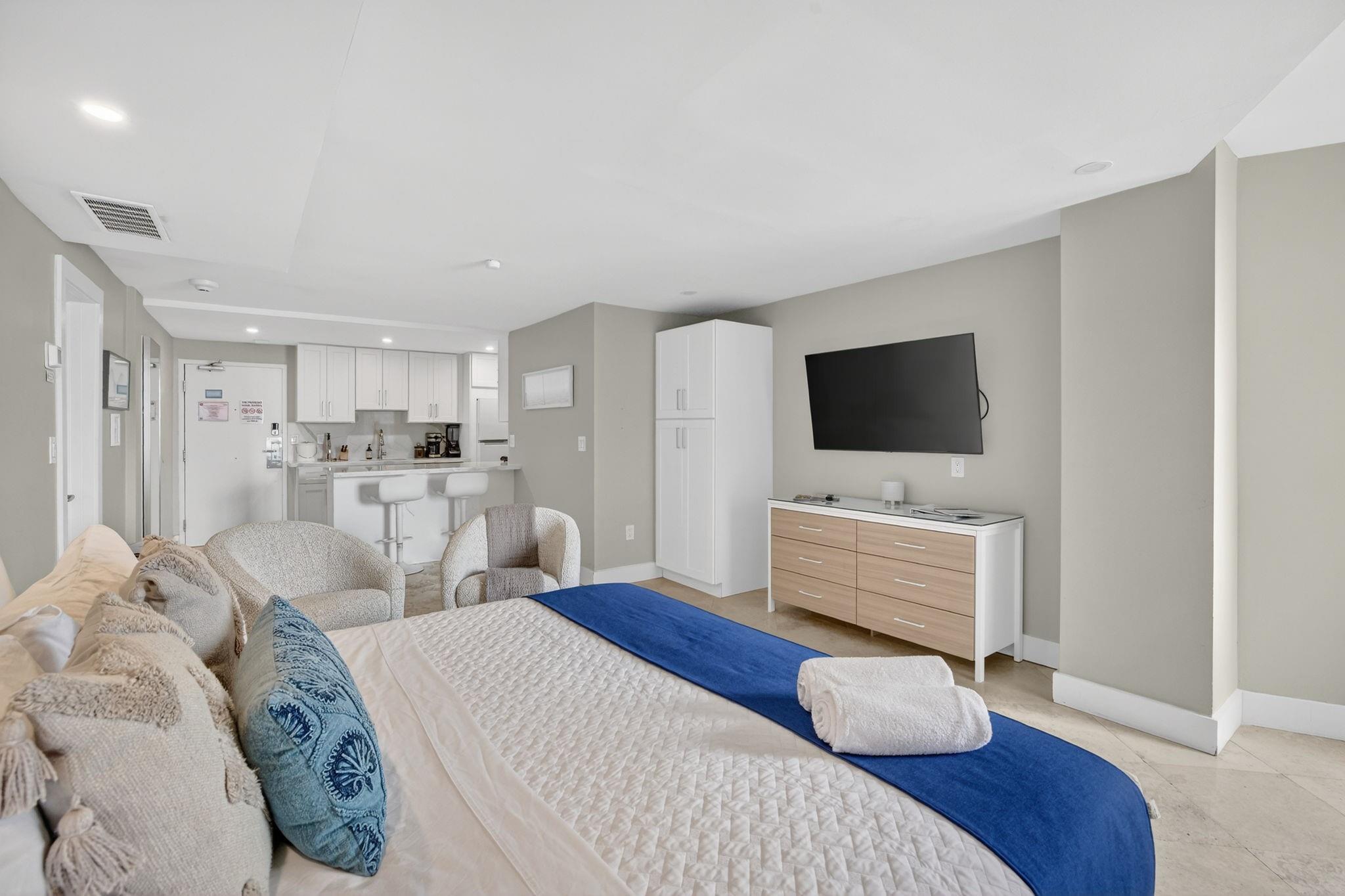 Ocean Manor - Residential