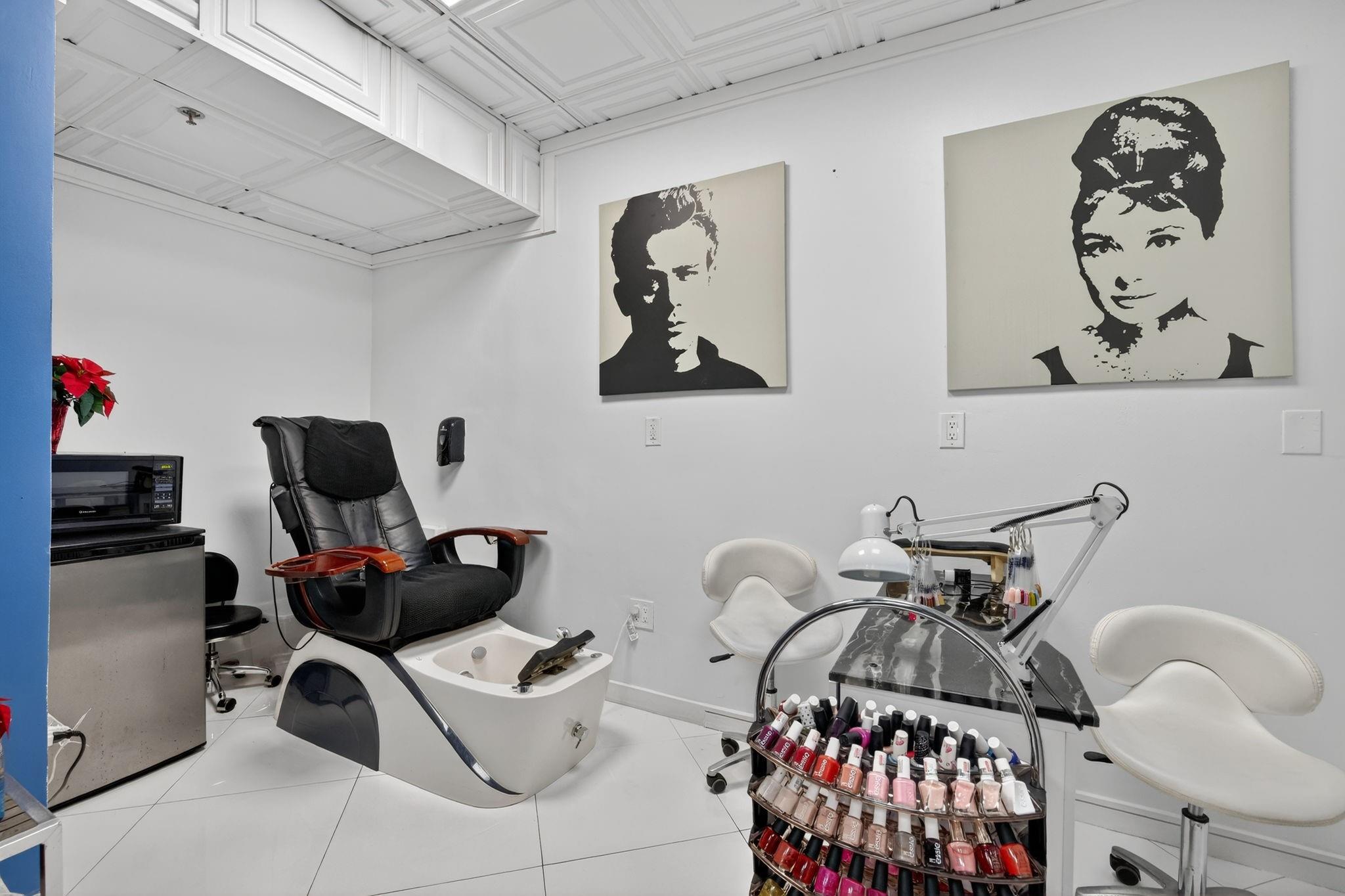 Ocean Manor - Residential