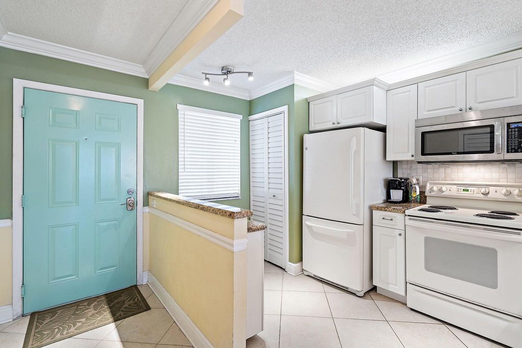 Photo of 353 S Us Highway 1 #B102, Jupiter, FL 33477 (MLS # R11057086)