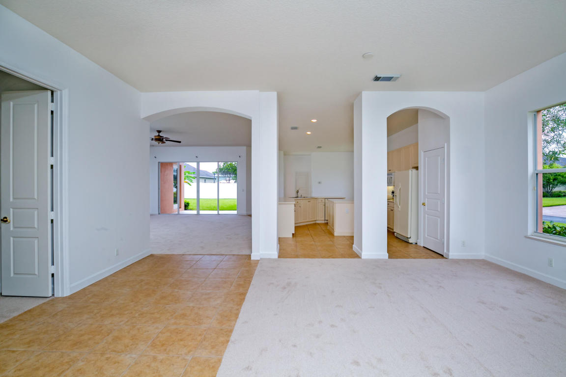 TRADITION PLAT NO 21 - Residential Lease