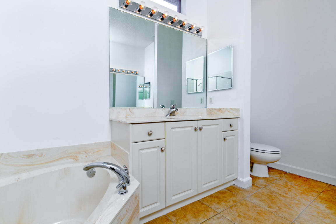 TRADITION PLAT NO 21 - Residential Lease