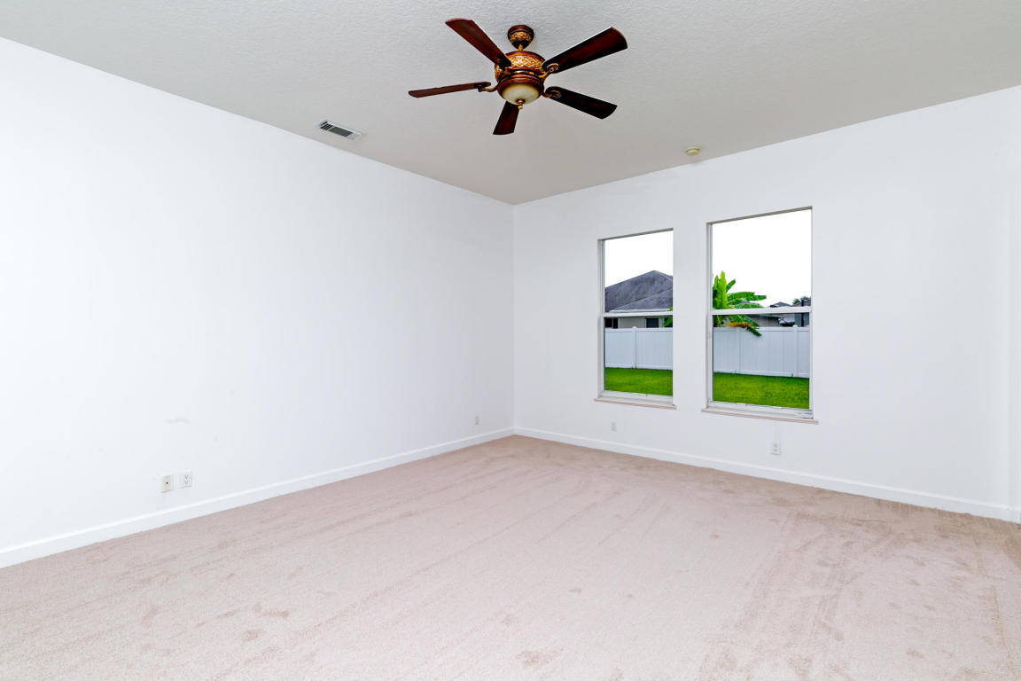 TRADITION PLAT NO 21 - Residential Lease