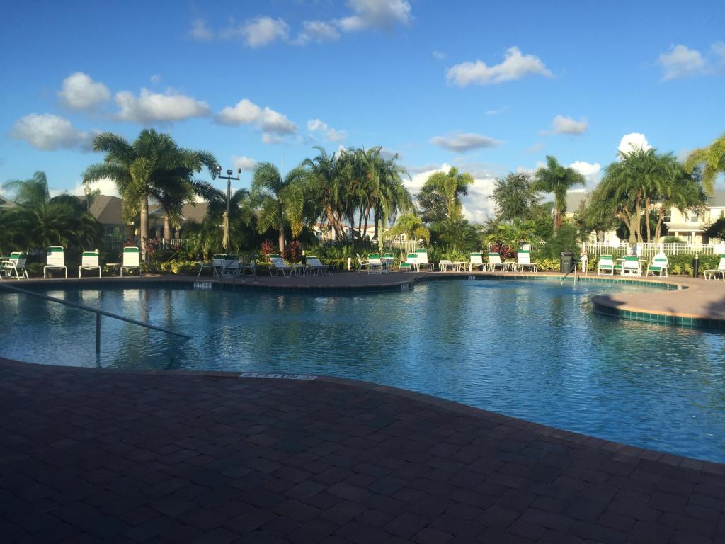 TRADITION PLAT NO 21 - Residential Lease