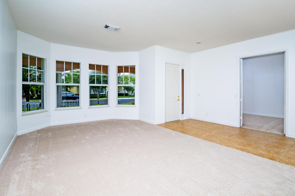 TRADITION PLAT NO 21 - Residential Lease