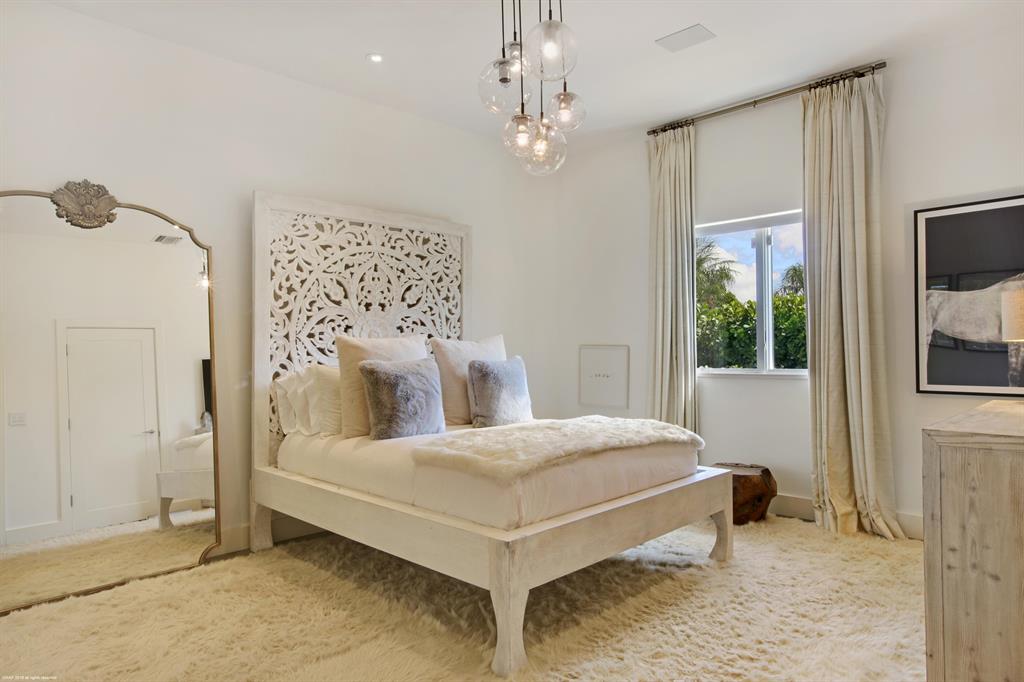 SADDLE TRAIL PARK OF WELLINGTON - Residential