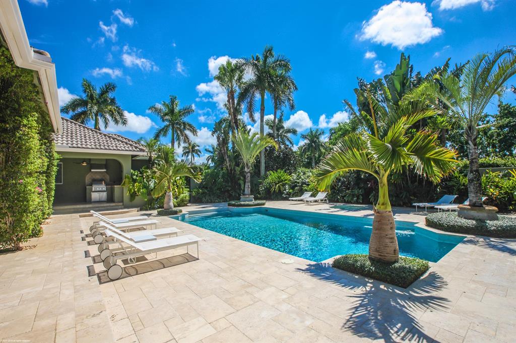 SADDLE TRAIL PARK OF WELLINGTON - Residential