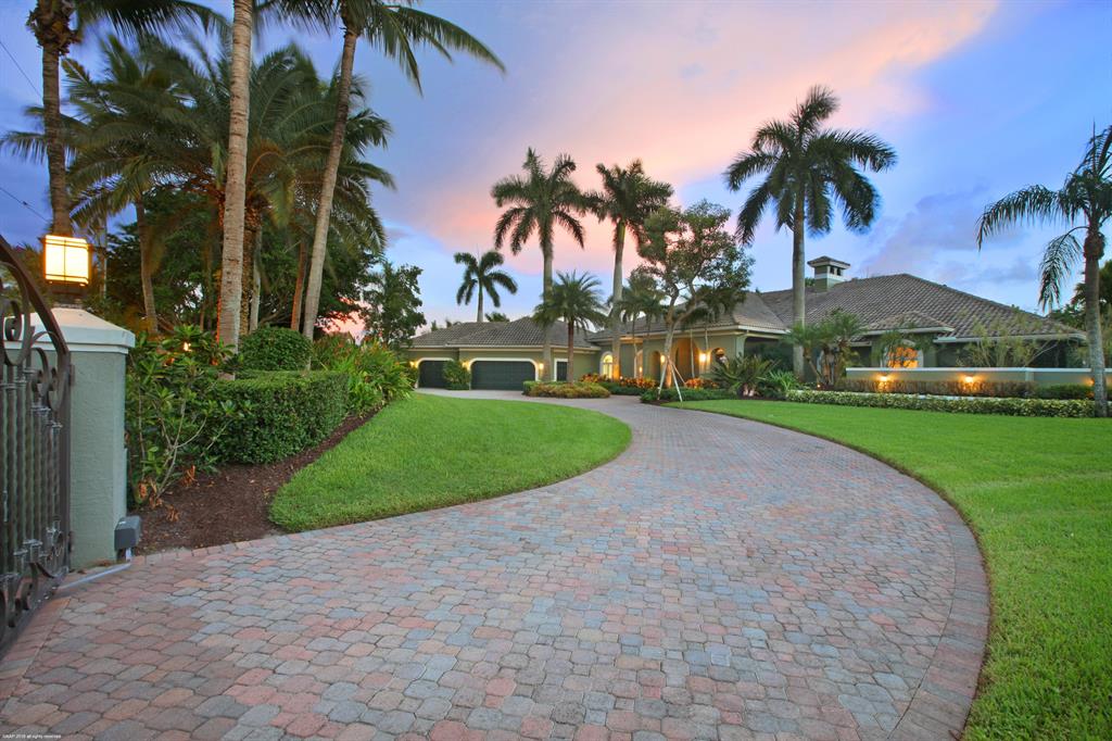 SADDLE TRAIL PARK OF WELLINGTON - Residential